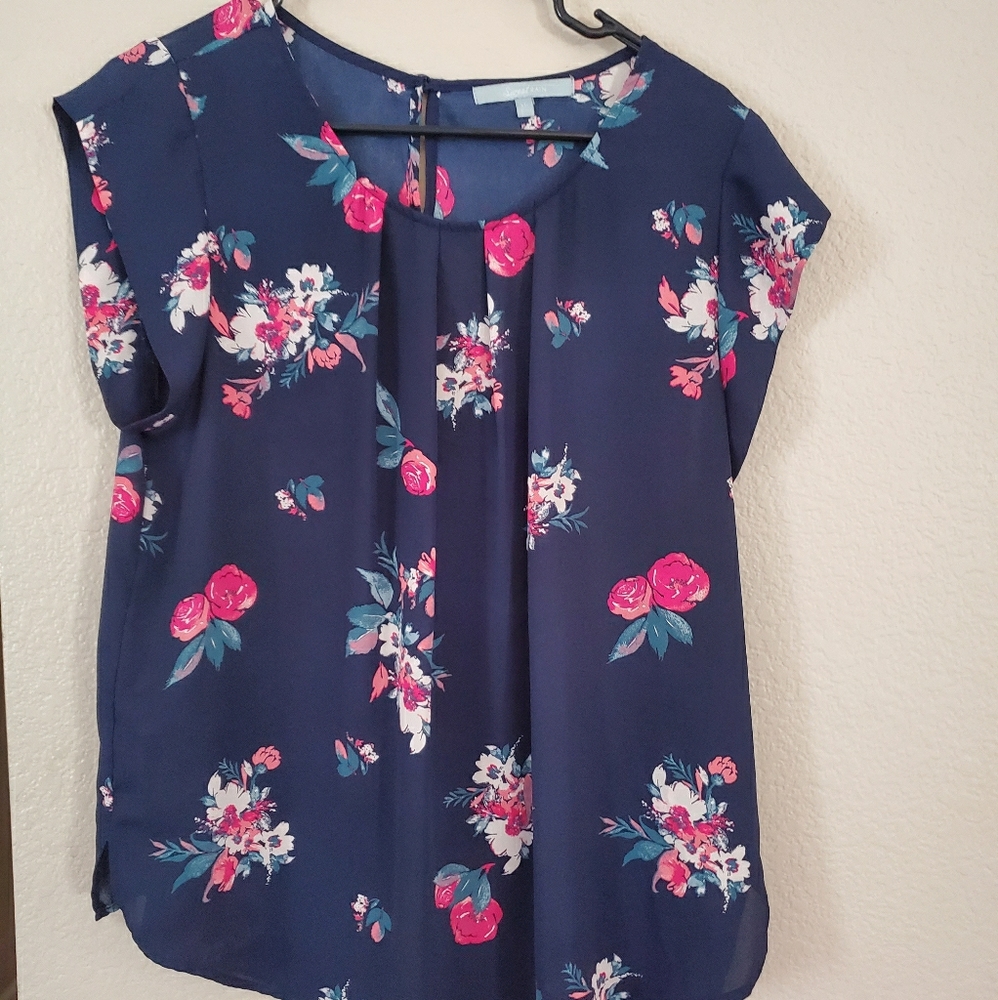 COPY - Navy blue floral top